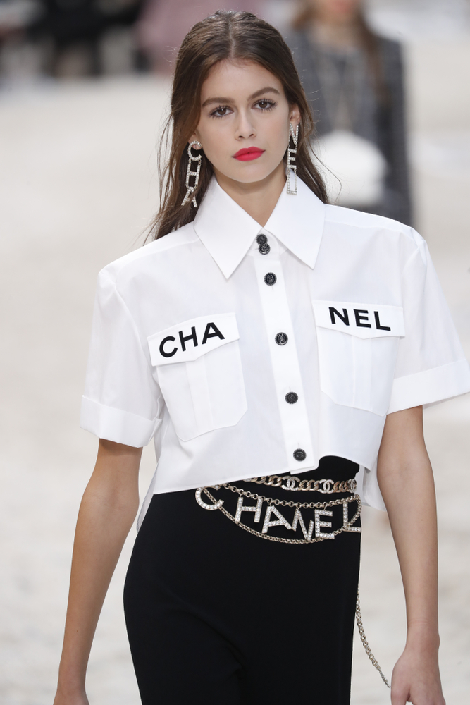 Kaia Gerber walking in the Chanel 2019 Spring/Summer Ready-to-Wear Collection.