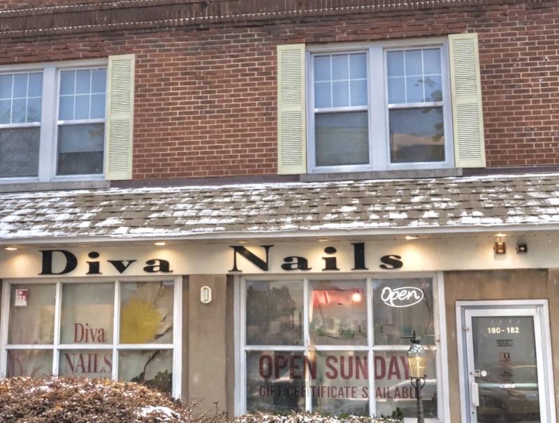 Diva Nails